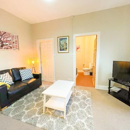Quaint & Peaceful 1 Bed Central Mews Apt, West End 爱丁堡 外观 照片